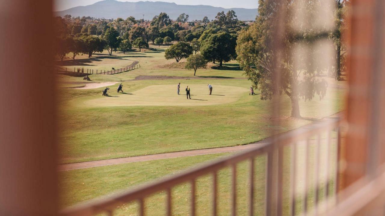 מלון לונסטון Country Club Tasmania מראה חיצוני תמונה